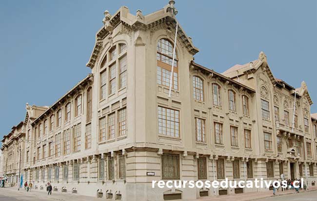 Pontificia Universidad Católica de Valparaíso